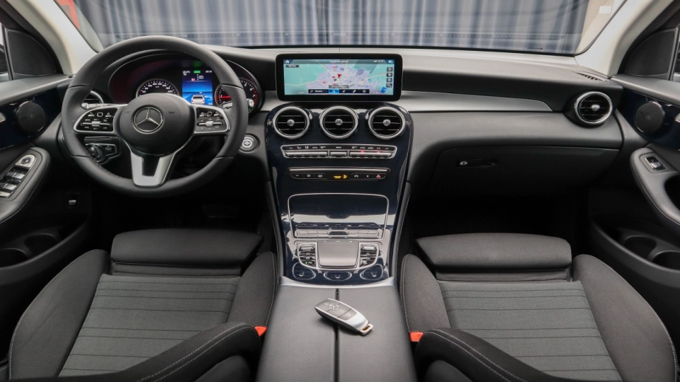 Mercedes GLC Aut 200 Benzina 4Matic LED Camera Navi Android/Apple - imaginea 29