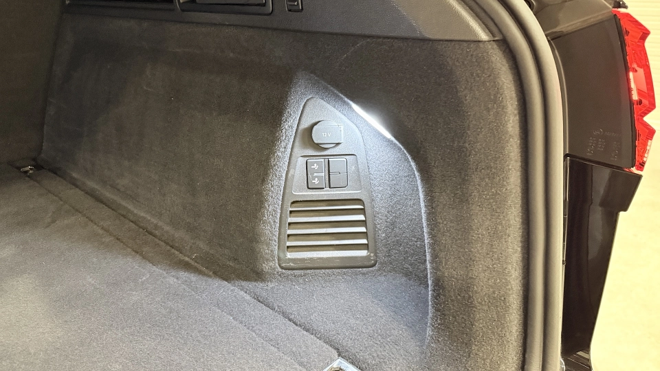 VW Touareg Matrix Scaune Ventilate Panoramic DynAudio ACC Keyless - imaginea 39