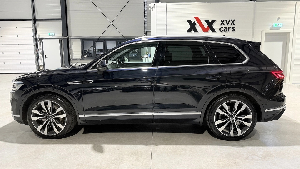VW Touareg eHybrid Ventilatie Panoramic IQ Light Keyless Carlig 360 - imaginea 10