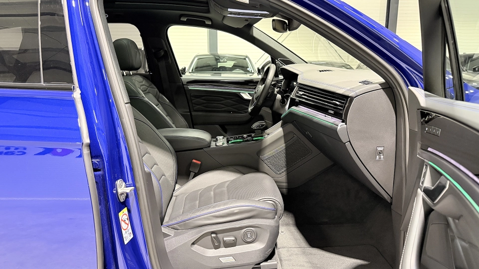 Volkswagen Touareg R Facelift / Ventilatie / Incalzire / Memorii - imaginea 24