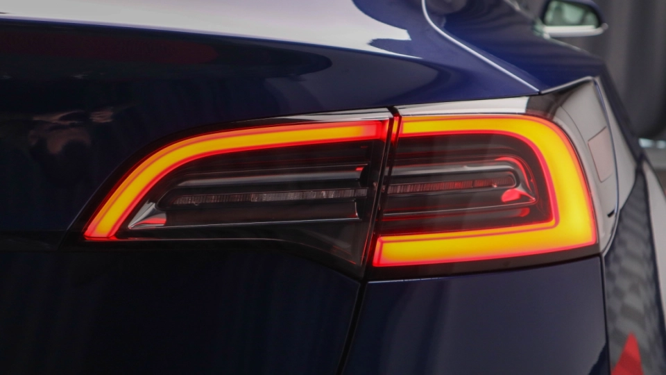 Tesla 3 LongRange DualMotor Piele Alba Garantie pana in 2028 - imaginea 18