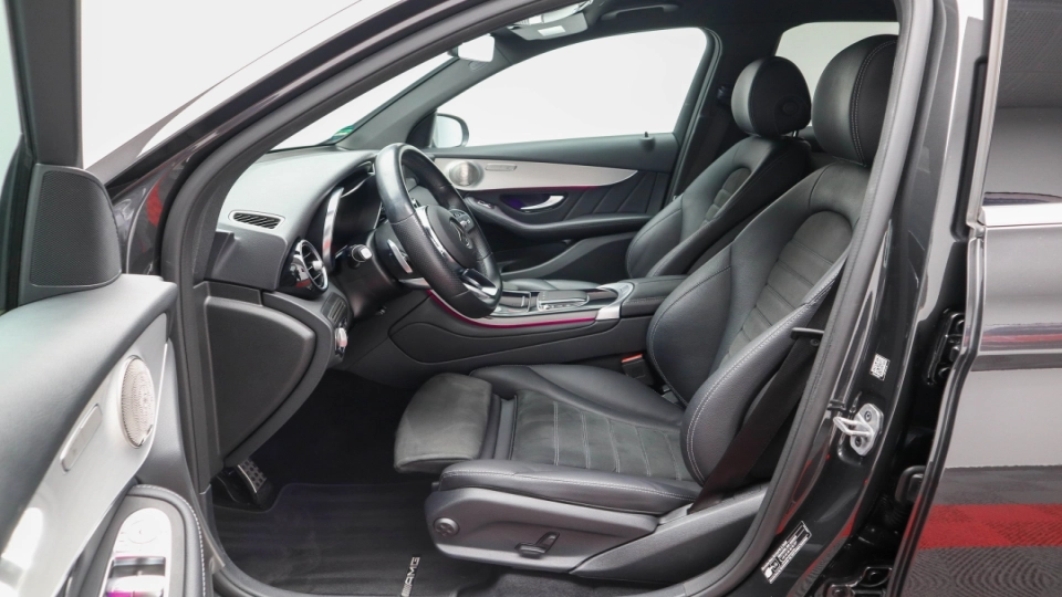 Mercedes GLC 300e Pachet AMG Asistenta PLUS MultiBeam LED Keyless  - imaginea 5