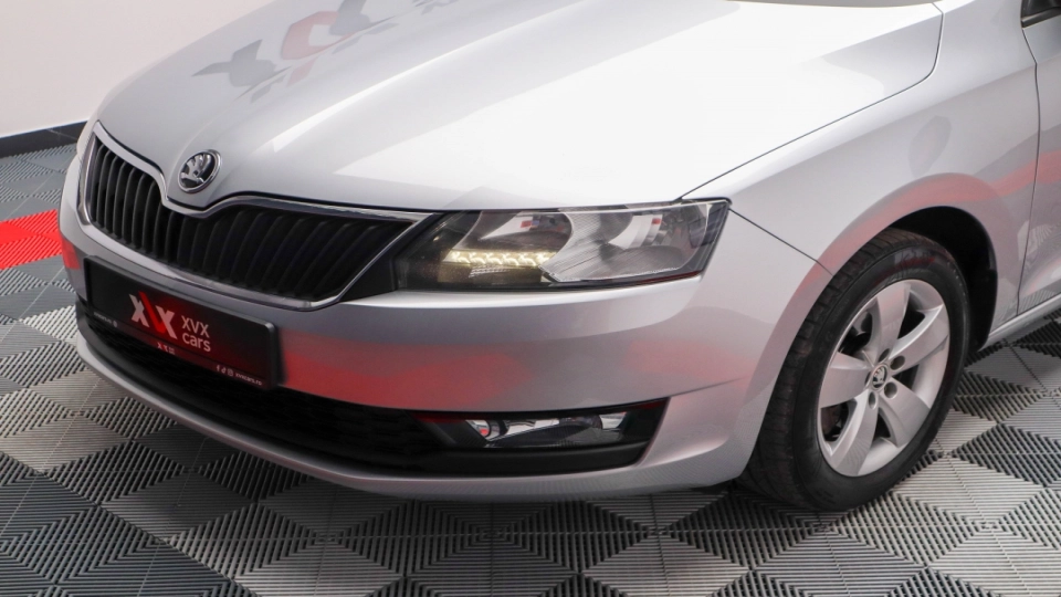 Skoda Rapid 1.6 Diesel Scaune Incalzite LED Garantie Istoric - imaginea 4