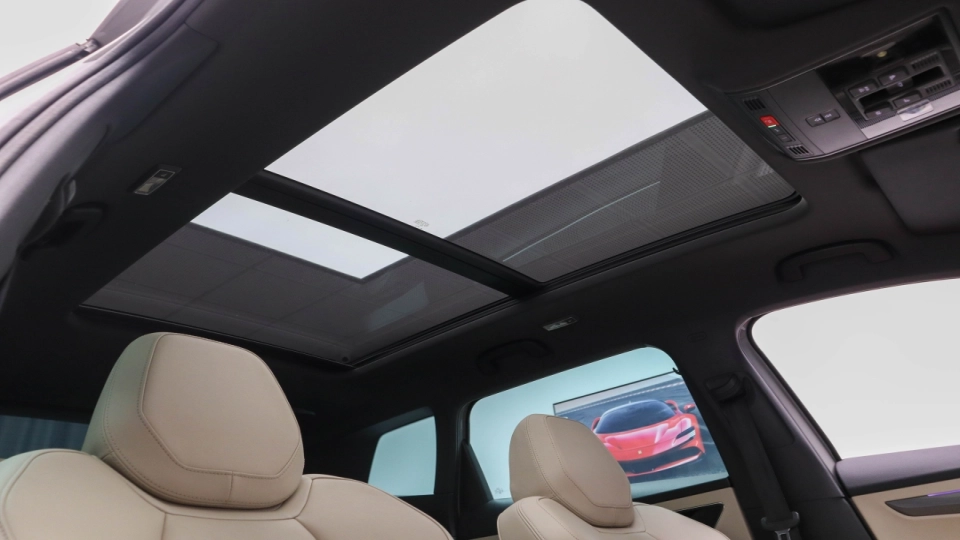 Skoda Karoq 1.5 TSI DSG Panoramic PieleCrem SideAss LED Ambientale - imaginea 7