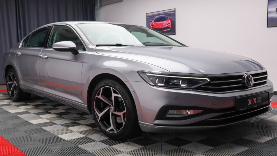 VW Passat Facelift 2.0 TDI DSG IQ Light Parktronic ACC VirtualCockpit  - imaginea 10