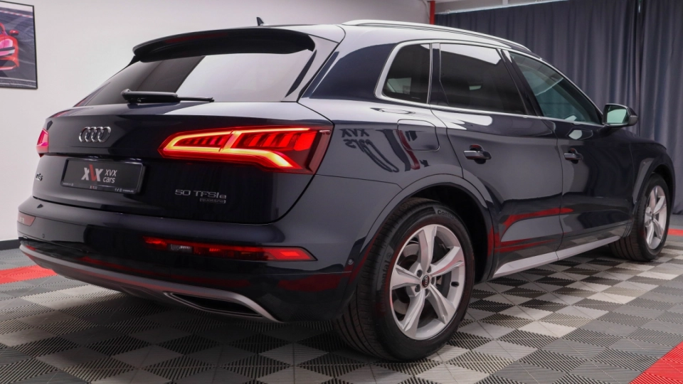 Audi Q5 50 TFSI e Quattro Matrix Perne de aer HeadUp Cockpit Keyless - imaginea 19
