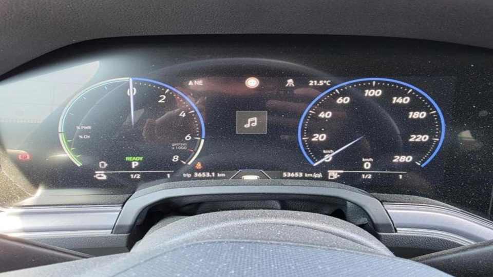 VW Touareg R 3.0 V6 462 cai / Ventilatie / Ambientale / Incalzire - imaginea 11