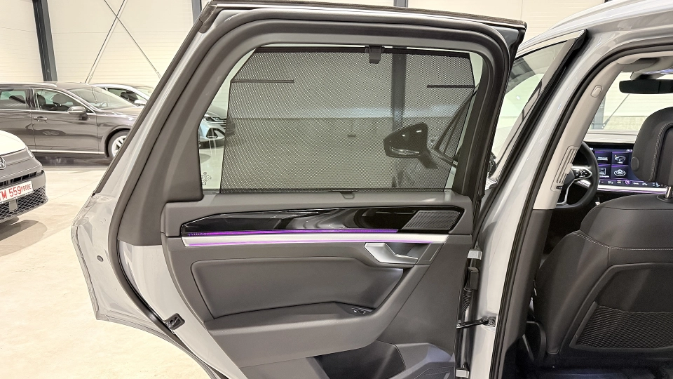 VW Touareg eHybrid Ventilatie Panoramic IQ Light Keyless Carlig - imaginea 27