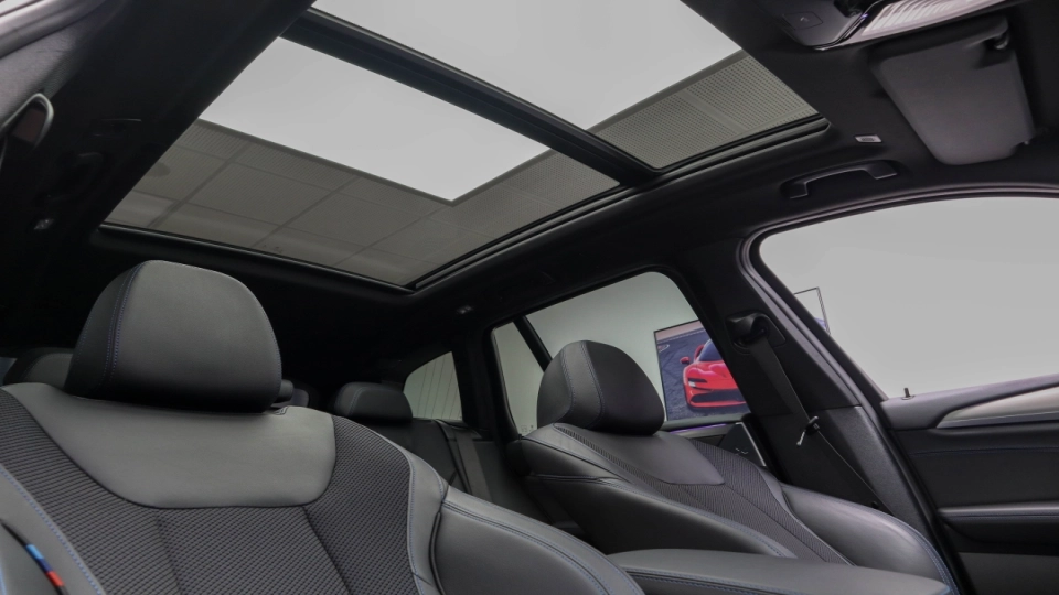BMW X3 30e M Pachet Pano Gesturi Ambientale - imaginea 24