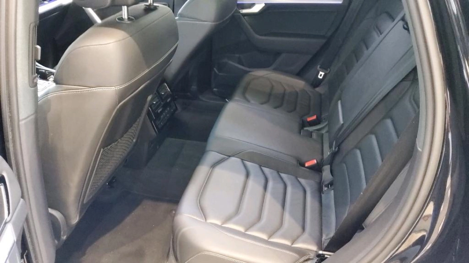 VW Touareg eHybrid Masaj Ventilatie Panoramic IQ Light Keyless Carlig - imaginea 9