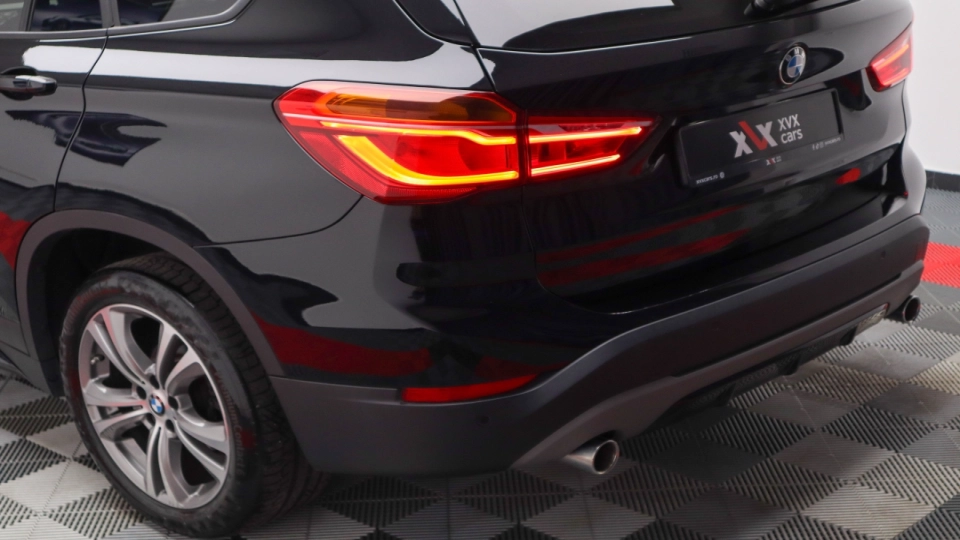 BMW X1 SportLine 2.0d Automat Faruri LED Lane Assist Scaune Sport - imaginea 18