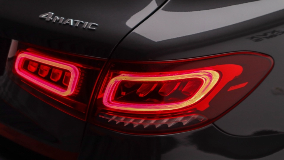 Mercedes GLC 300e AMG Burmester Ambientale Panoramic - imaginea 20
