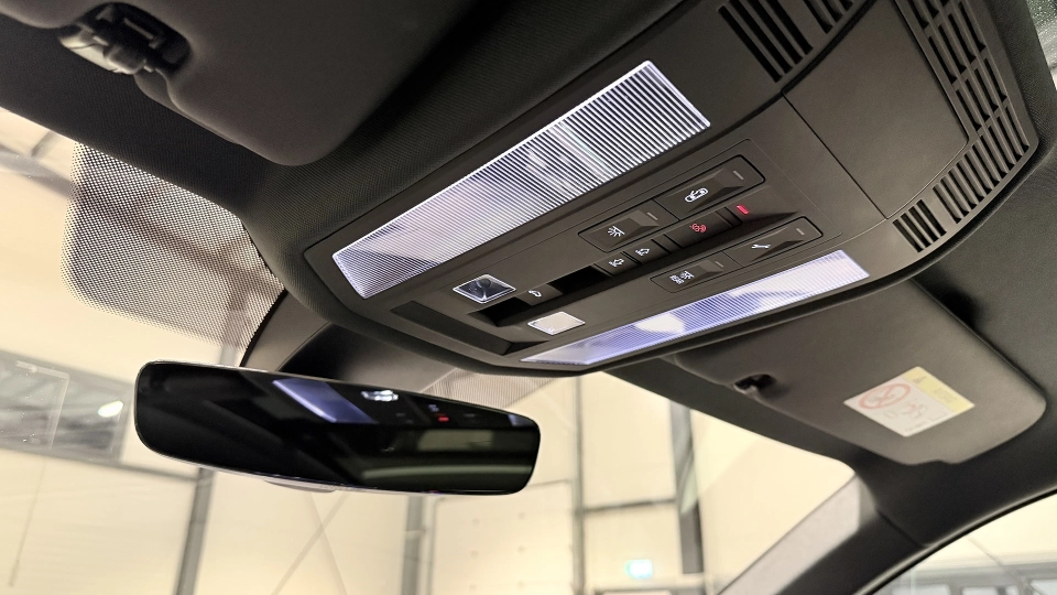 Volkswagen Touareg R Facelift / Ventilatie / Incalzire / Memorii - imaginea 40