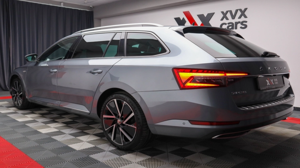 Skoda Superb Combi PlugIn DSG Laurin&Klement Matrix Webasto Ambientale - imaginea 17