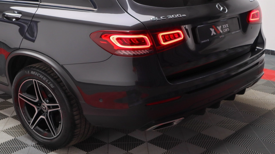Mercedes GLC 300e AMG Burmester Ambientale Panoramic - imaginea 21