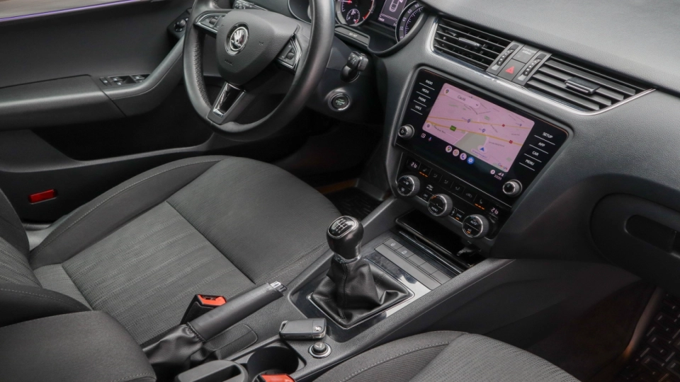 Skoda Octavia 1.5 TSI Style LED Android/Apple Keyless Lumini Ambient. - imaginea 16