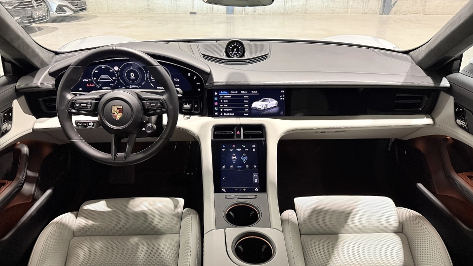 Porsche Taycan Turbo Sport Trapa Ventilatie 360 Matrix Manufaktur - imaginea 5