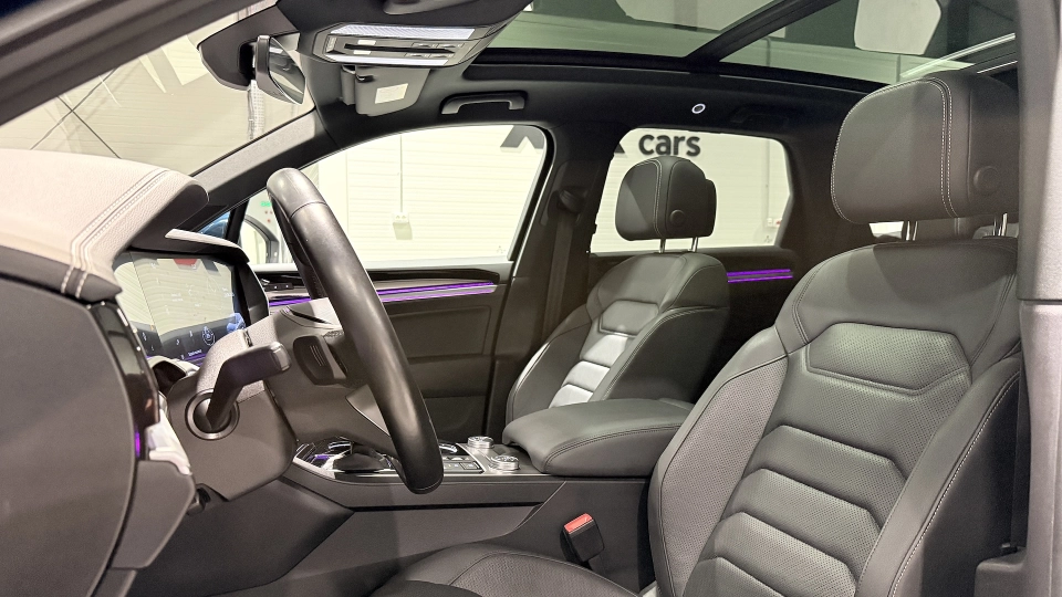 VW Touareg eHybrid Masaj Ventilatie Panoramic IQ Light Keyless Carlig - imaginea 24