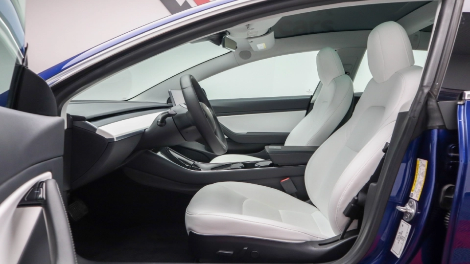 Tesla 3 LongRange DualMotor Piele Alba Garantie pana in 2028 - imaginea 21