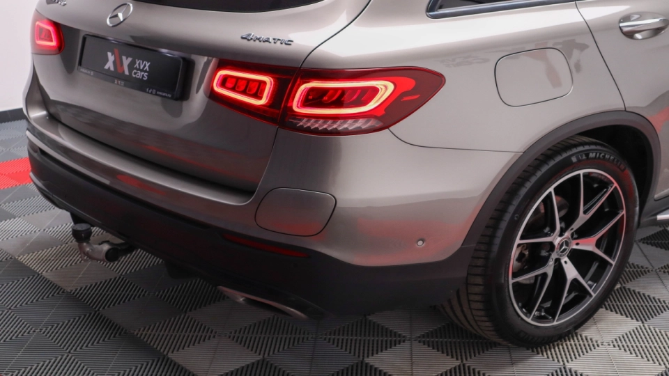Mercedes GLC 300de Pachet AMG Panoramic Perne de Aer Keyless LED - imaginea 23