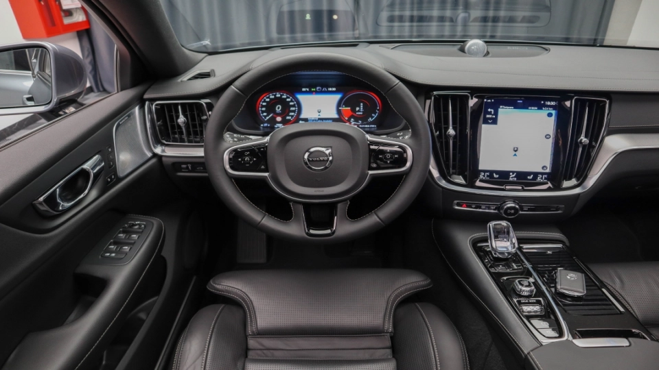 Volvo S60 T8 Plugin Hybrid Inscription Full Dotari Bowers&Wilkins Pano - imaginea 28