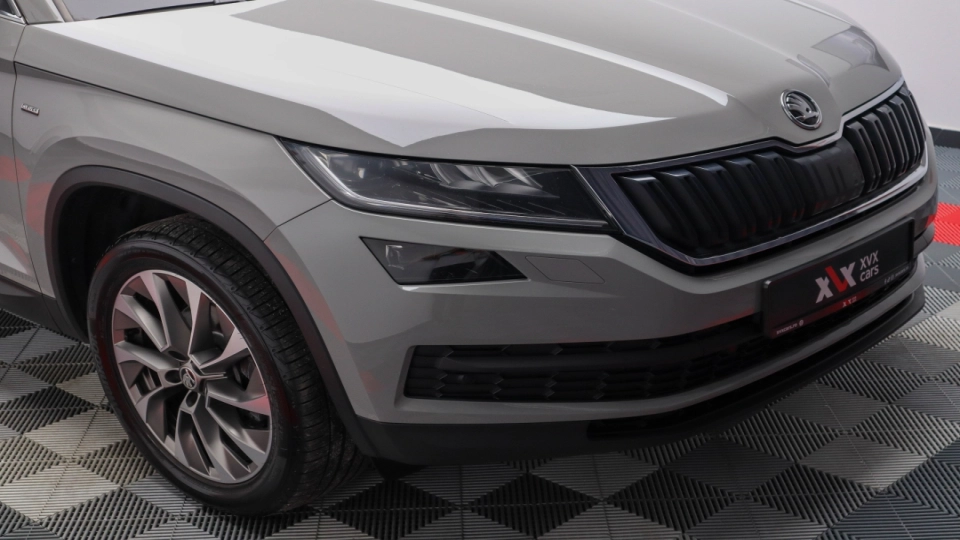 Skoda Kodiaq 2.0 TDI DSG Cockpit Lane BlindSpot ACC Ambientale Keyless - imaginea 15