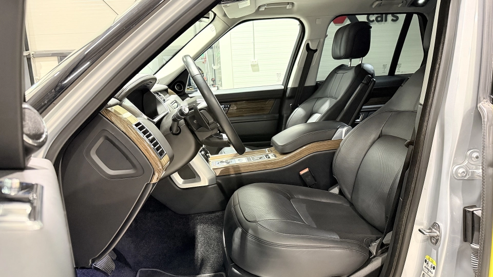 Range Rover Vogue - P400e - Meridian - ACC - imaginea 8