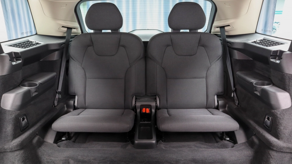 Volvo XC 90 D5 Aut 7 Locuri 4x4 Thor LED Keyless Go/Entry Virt.Cockpit - imaginea 24