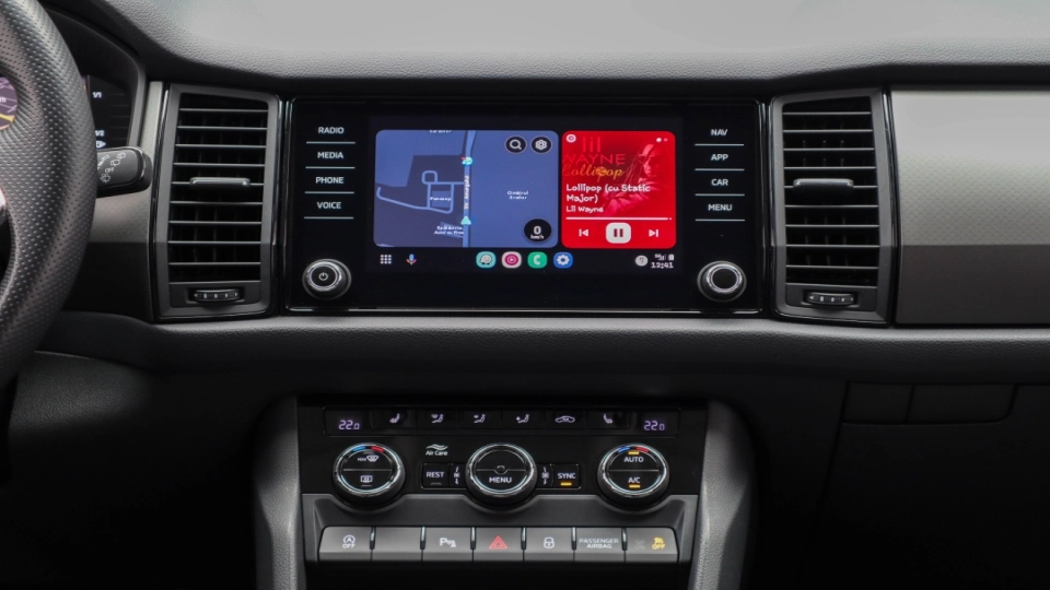 Skoda Kodiaq 2.0 TDI DSG Cockpit Lane BlindSpot ACC Ambientale Keyless - imaginea 31