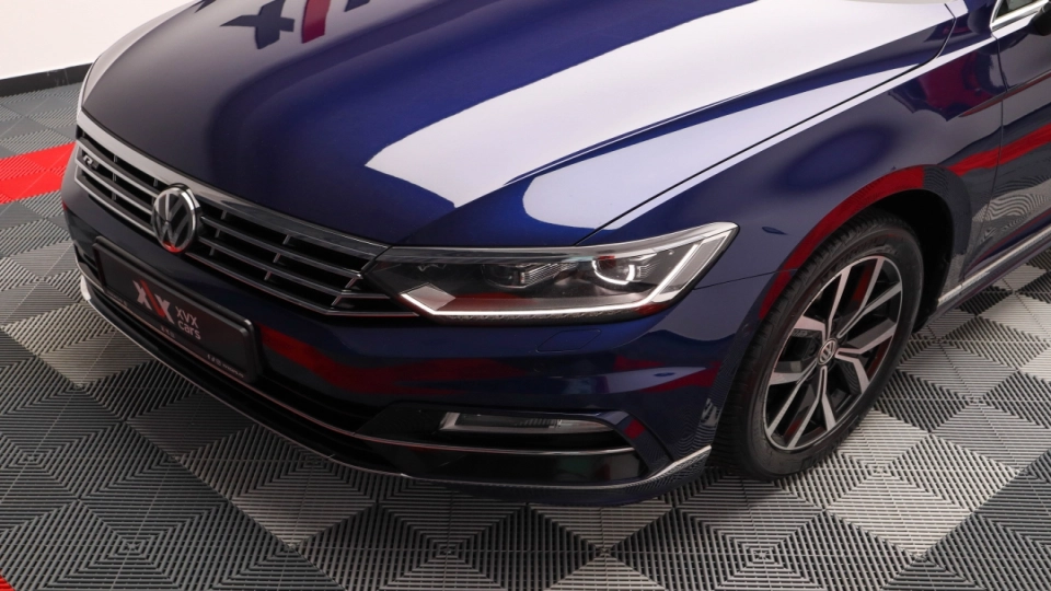 Volkswagen Passat R-Line 2.0 TDI DSG LED ACC Cockpit Navigatie Camera - imaginea 7