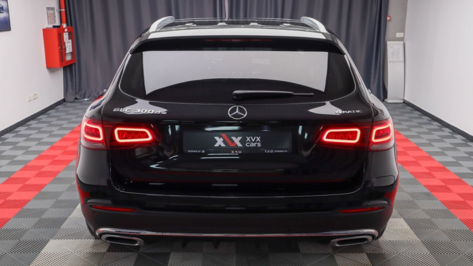 Mercedes GLC 300 de 4Matic Pachet AMG Panoramic FullKeyless Burmester  - imaginea 5