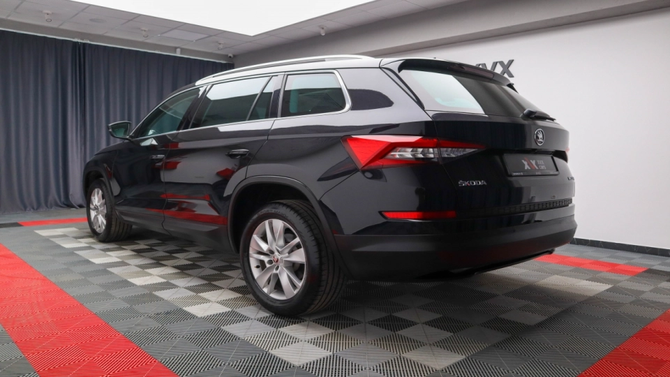 Skoda Kodiaq Style DSG 2.0 TDI Pano LED Memorii ACC Keyless Go/Entry - imaginea 3