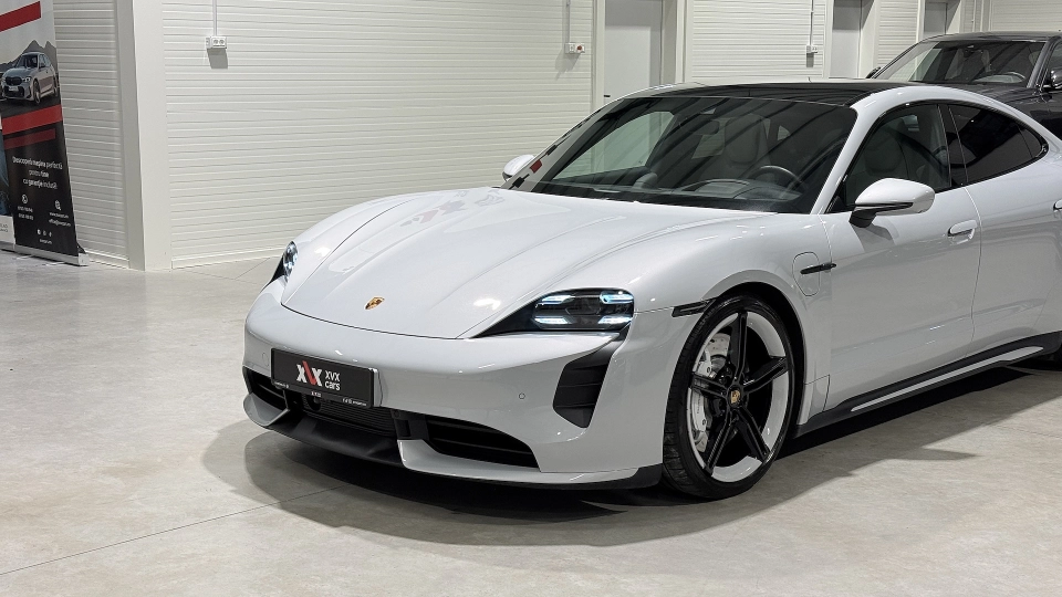 Porsche Taycan Turbo Sport Trapa Ventilatie 360 Matrix Manufaktur - imaginea 10