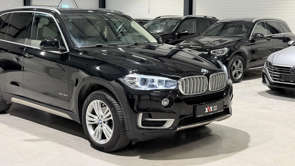 BMW X5 30d XDrive - Interior alb - Panoramic - Navi - Ambientale - imaginea 15