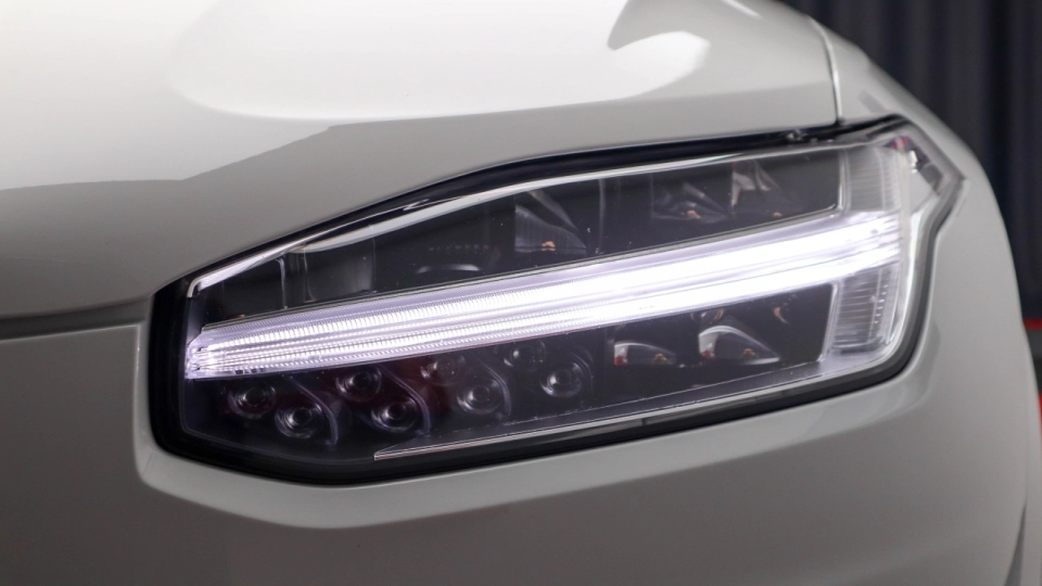 Volvo XC 90 T8 Aut. R-Design 7 Locuri Masaj Ventilatie Keyless 4x4 ACC - imaginea 14
