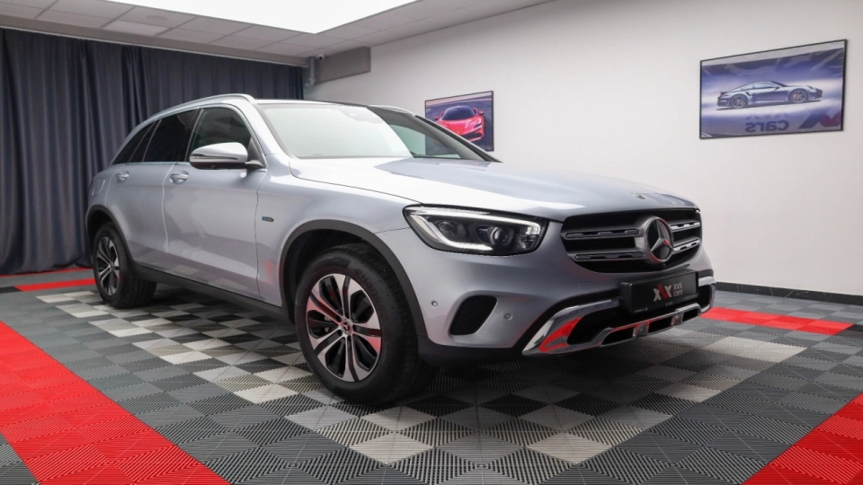 Mercedes GLC 300de 4x4 Aut Panoramic HeadUp MultiBeam LED Ambientale - imaginea 2