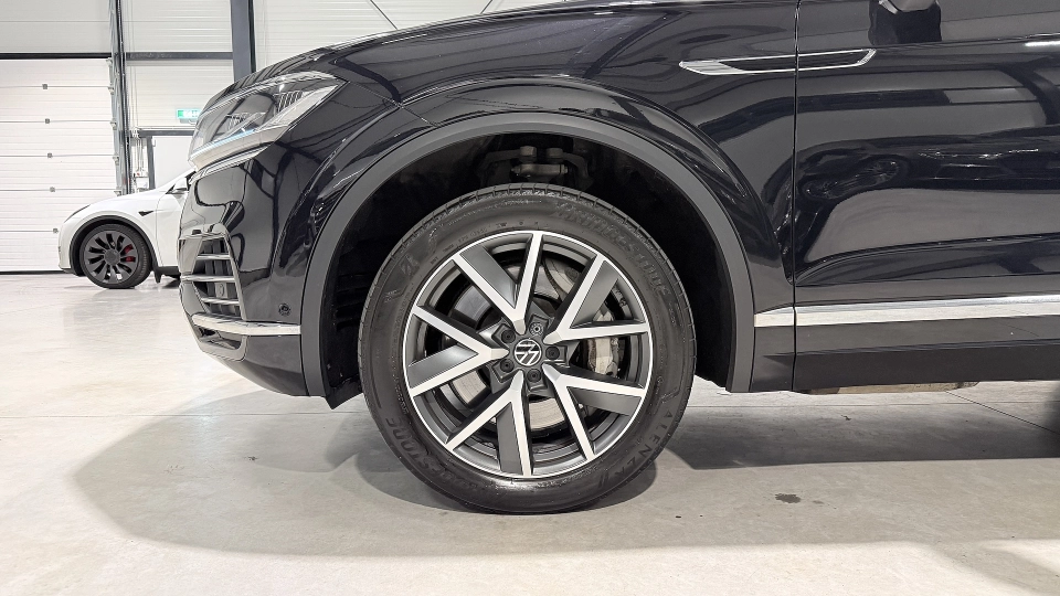 VW Touareg Matrix Scaune Ventilate Panoramic DynAudio ACC Keyless - imaginea 17