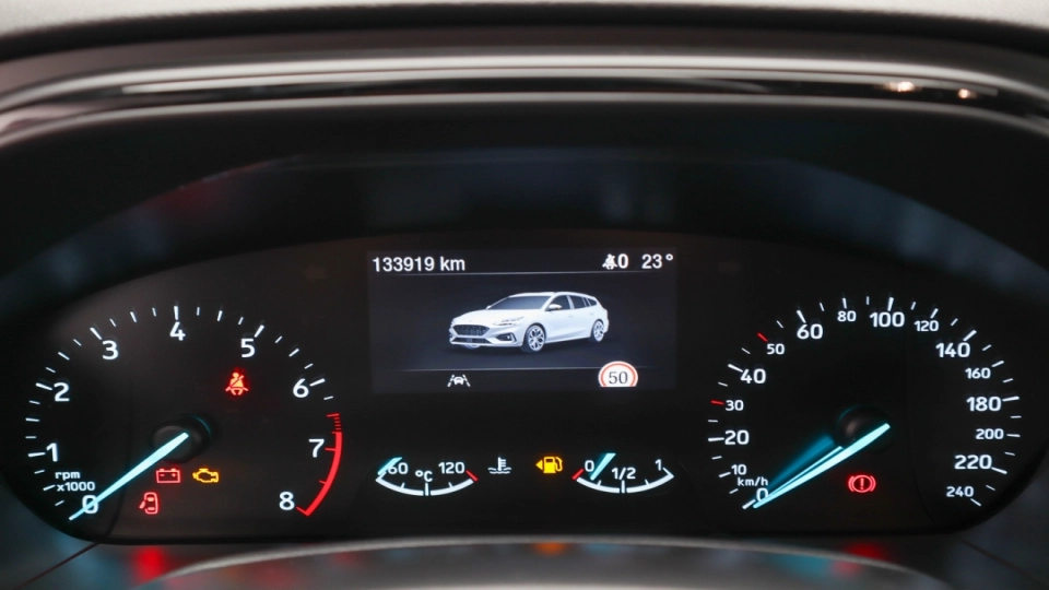 Ford Focus ST Line 1.5 EcoBoost 181Cp Full LED Android/Apple - imaginea 22