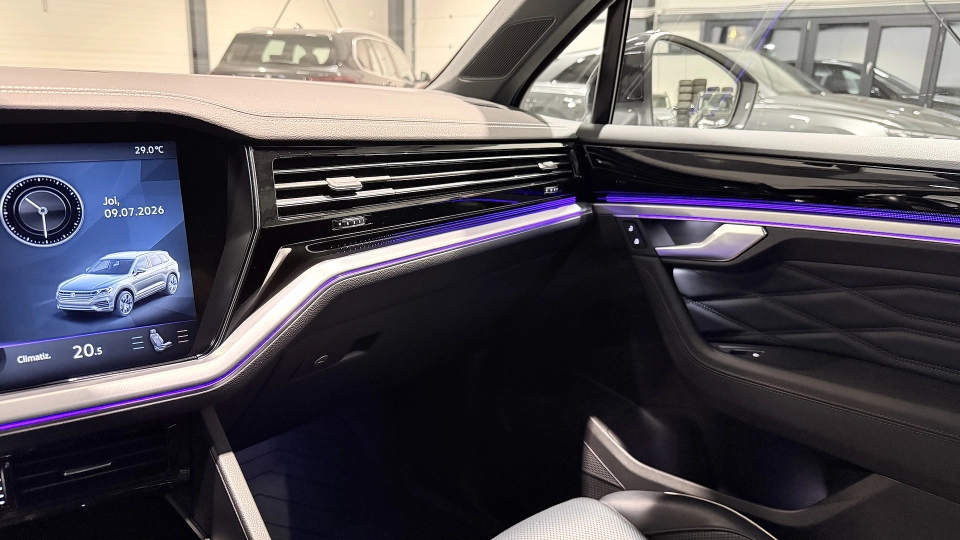 VW Touareg eHybrid Piele Puglia Ventilatie Panoramic IQ Light Carlig - imaginea 20