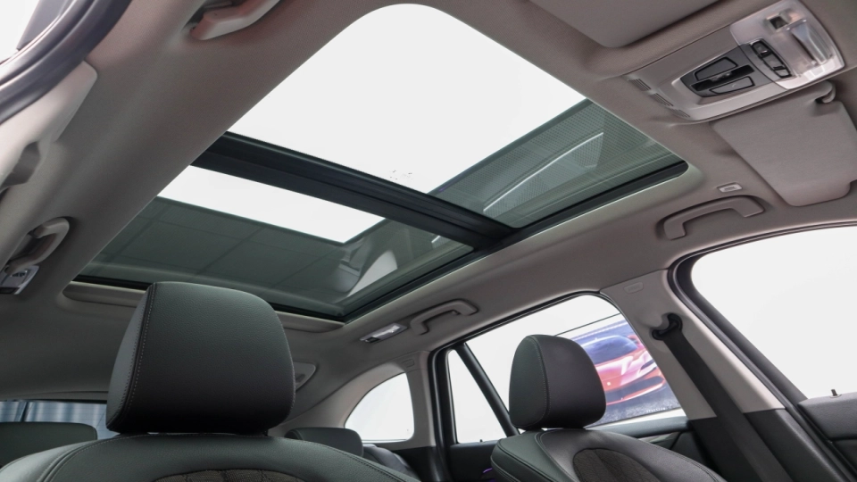 BMW X1 2.0d Aut Panoramic IncalzireAuxiliara HeadUp Ambientale BMW LED - imaginea 7