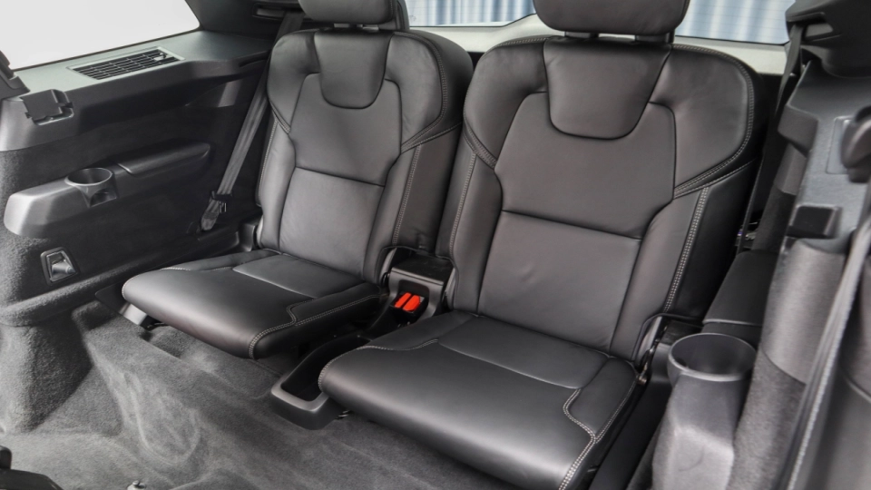 Volvo XC 90 T8 Aut. R-Design 7 Locuri Masaj Ventilatie Keyless 4x4 ACC - imaginea 26