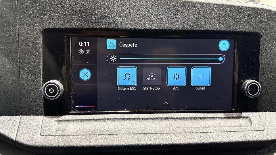 Volkswagen Caddy 2.0 Diesel 102 cai Apple CarPlay Senzori Parcare - imaginea 8