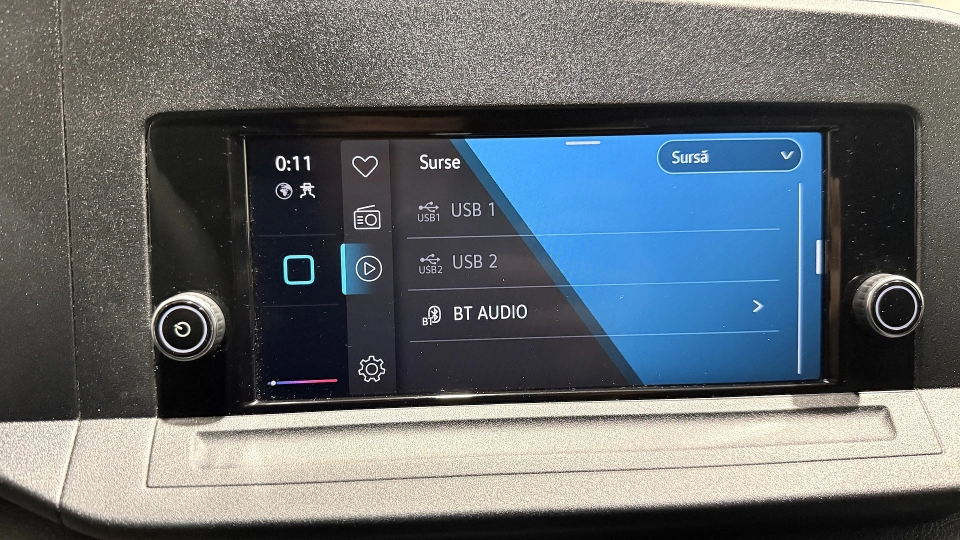 Volkswagen Caddy 2.0 Diesel 102 cai Apple CarPlay Senzori Parcare - imaginea 32
