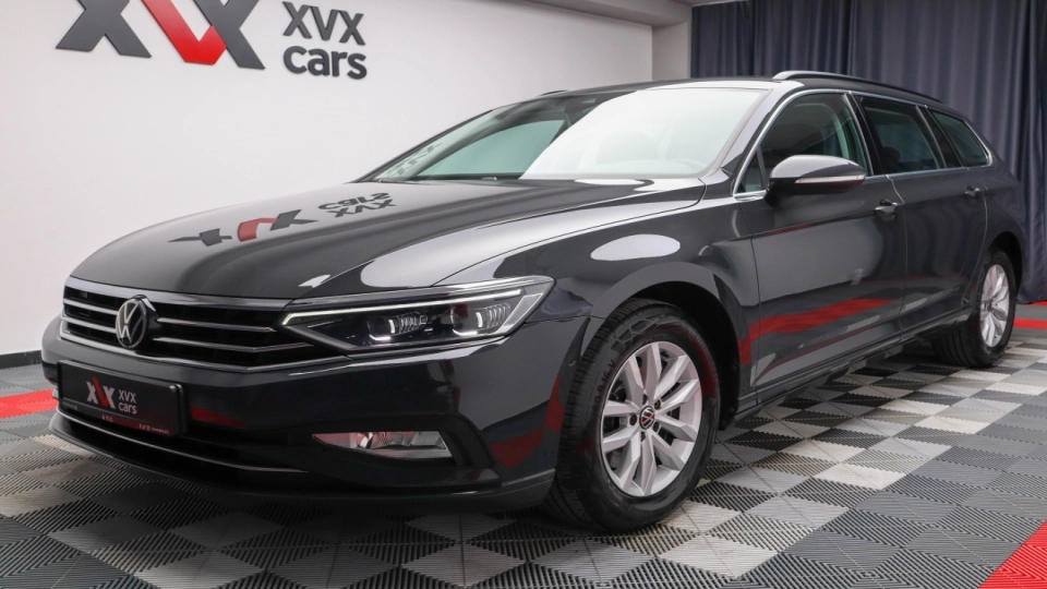 VW Passat Combi 2.0 TDI DSG IQ Light ACC Lane/Side/Front Assist Masaj - imaginea 9