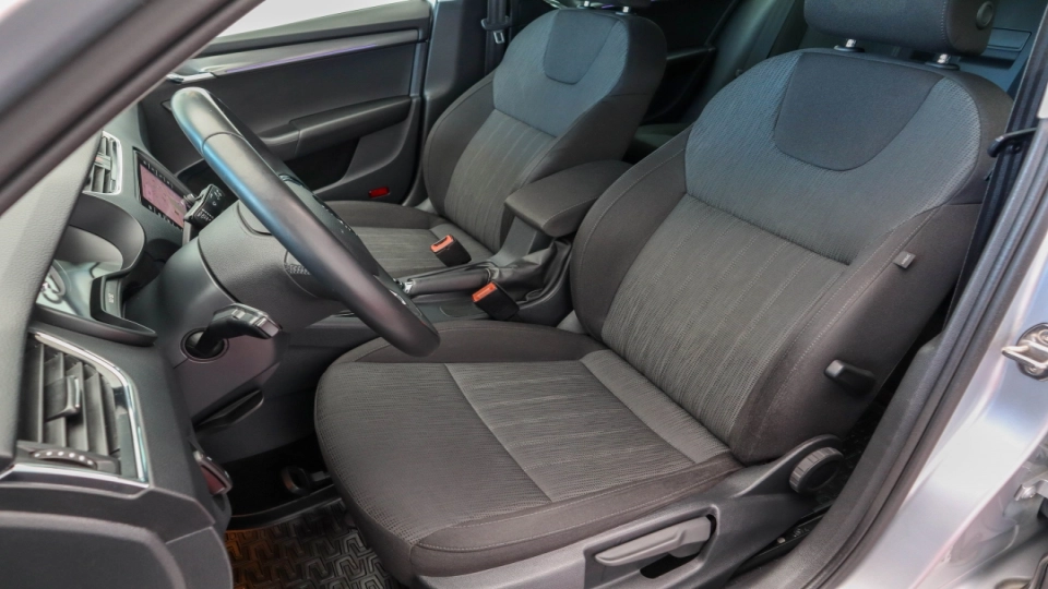 Skoda Octavia Style 2.0 TDI DSG Keyless LED Android/Apple - imaginea 26