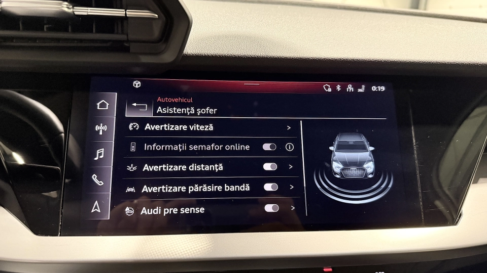 Audi A3 35 TFSI Manual Senzori spate - imaginea 30