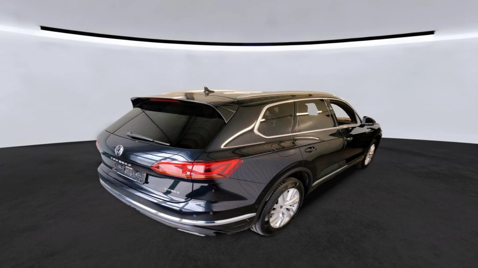 Volkswagen Touareg Elegance 4Motion 3.0 electric/TSI eHybrid 280kW 8-s - imaginea 4