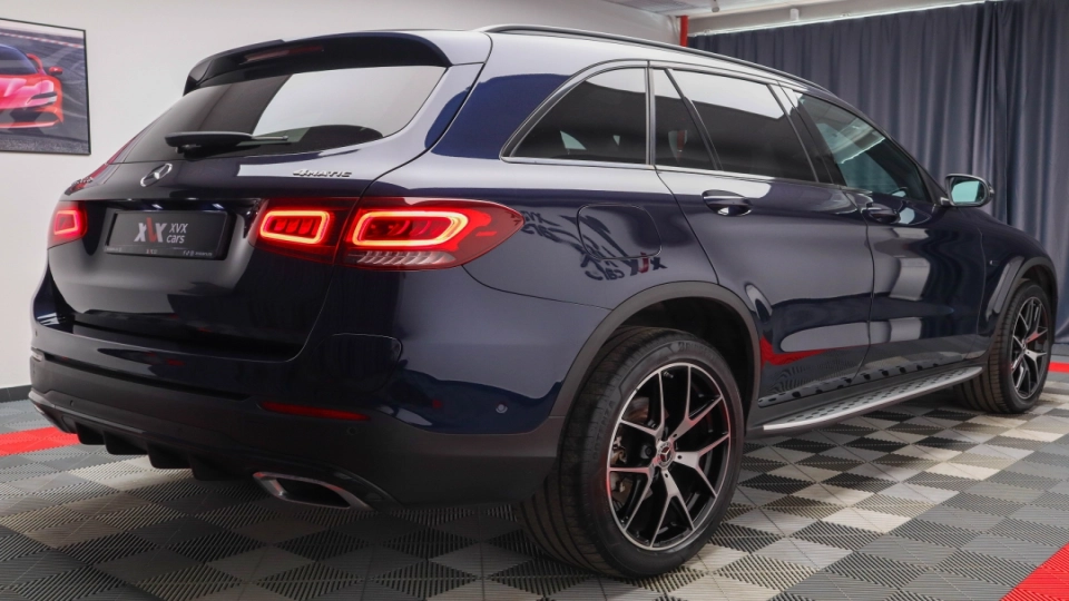 Mercedes GLC AMG 300e Panoramic MultiBeamLED Carbon PachAsistentaFull - imaginea 19