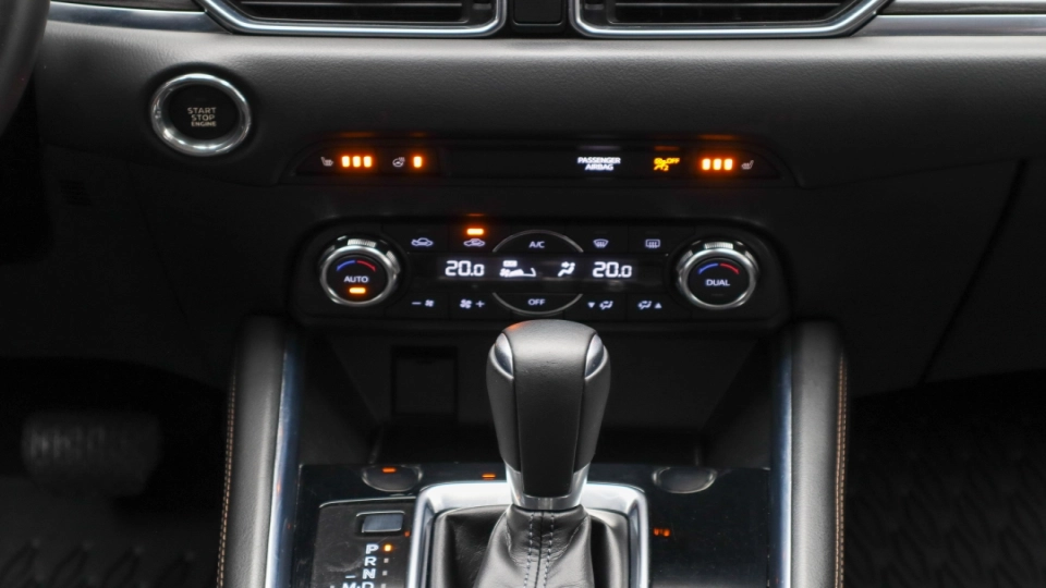 Mazda CX-5 CD175 RevolutionPlus 4x4 2.2D Automat HeadUp Keyless Matrix - imaginea 33