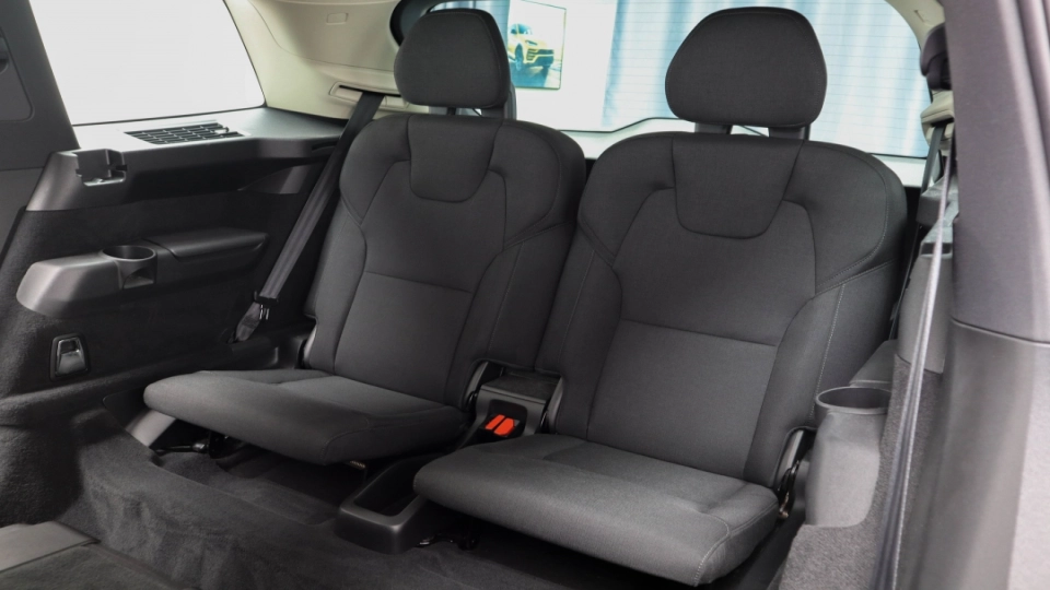 Volvo XC 90 D5 Aut 7 Locuri 4x4 Thor LED Keyless Go/Entry Virt.Cockpit - imaginea 23